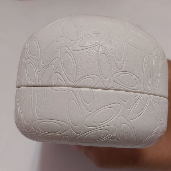 Oakley White Logo Embossed Faux Leather Sunglasses Hard Case - Picture 7 of 9
